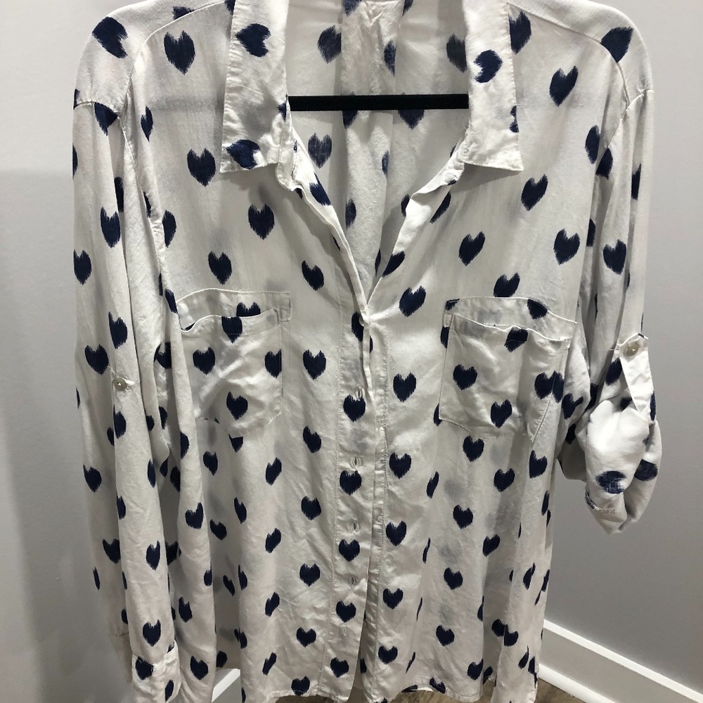 Just Living White Blouse w Blue Hearts
